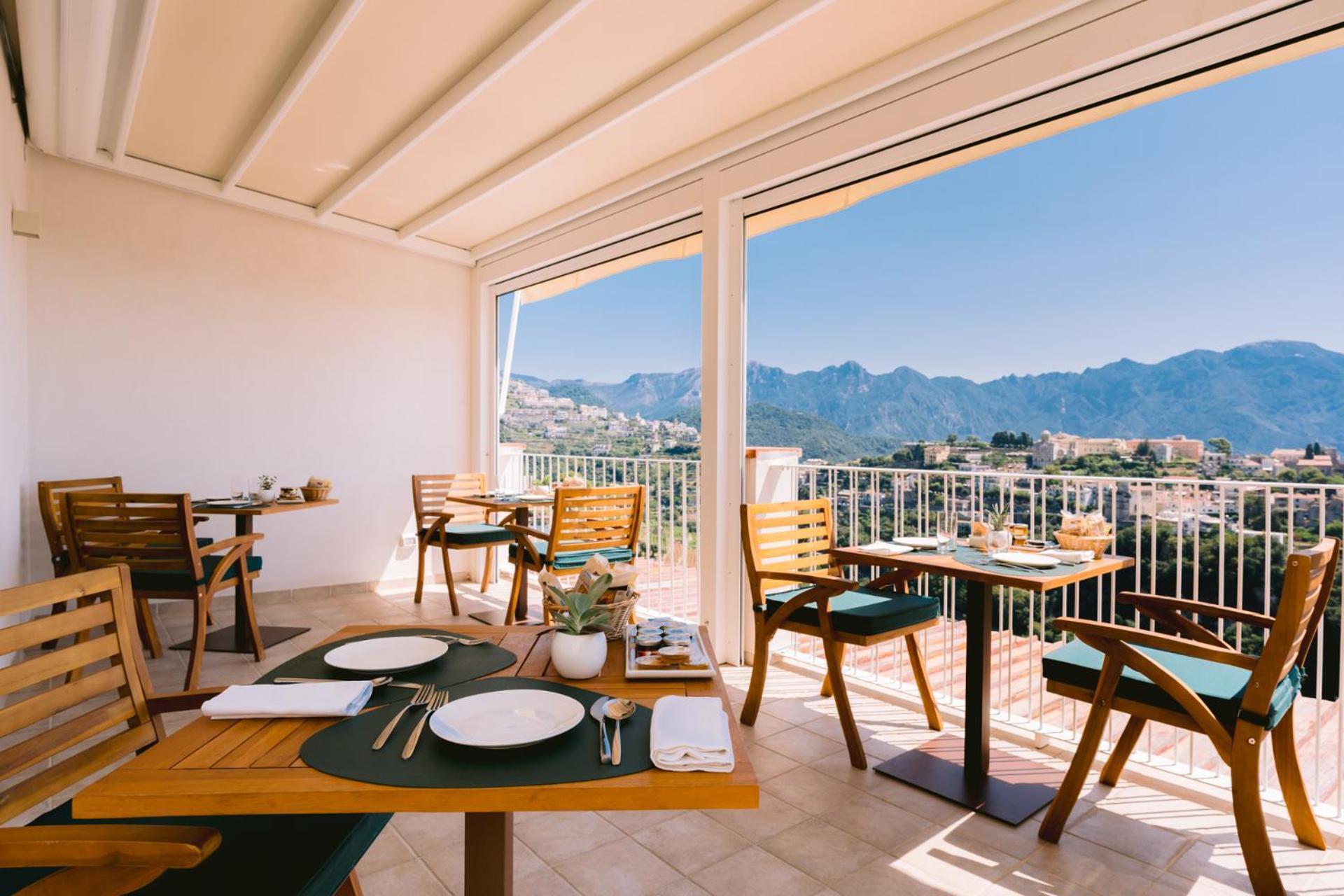 Zi'ntonio Hotel